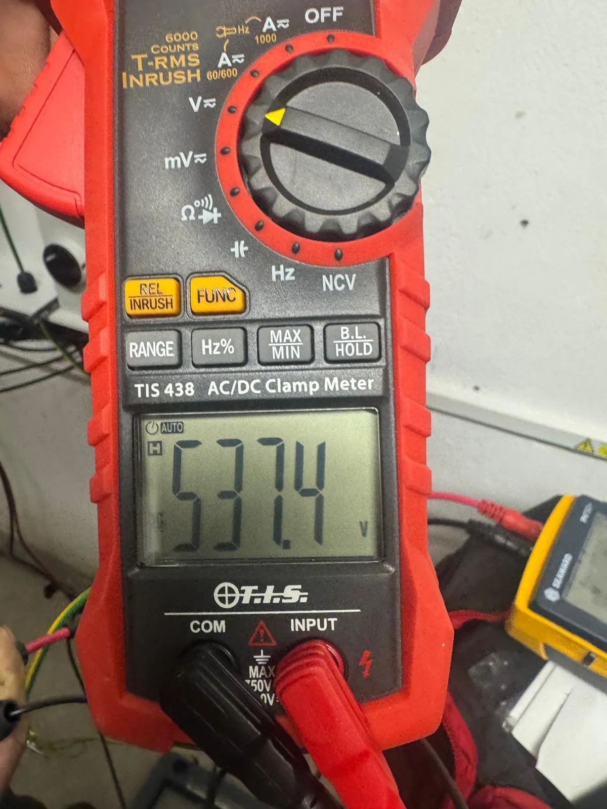 Emergency electrician